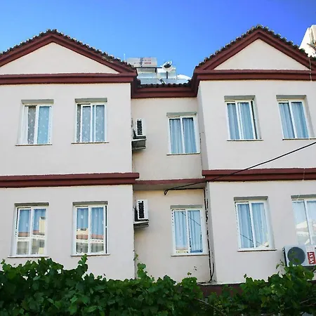 לינה וארוחת בוקר Adil Çeşme