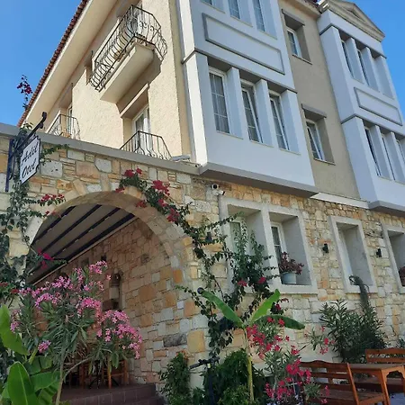 לינה וארוחת בוקר Adil Çeşme