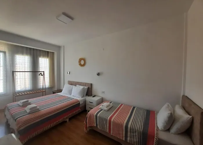 Adil ベッド・アンド・ブレックファスト 4*