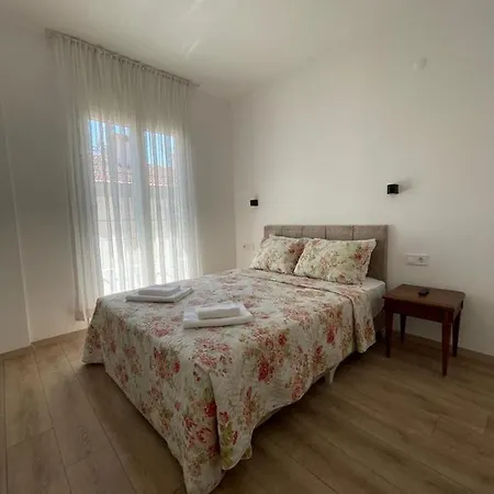 Adil 2* Çeşme